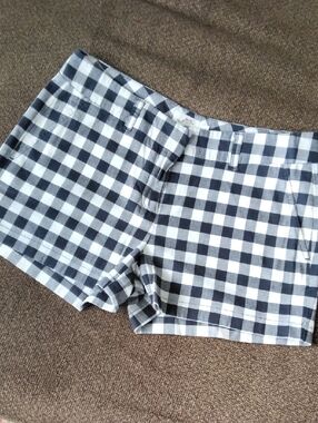 {$15 BUNDLED} VINEYARD VINES Blue White Checker Board Short Shorts